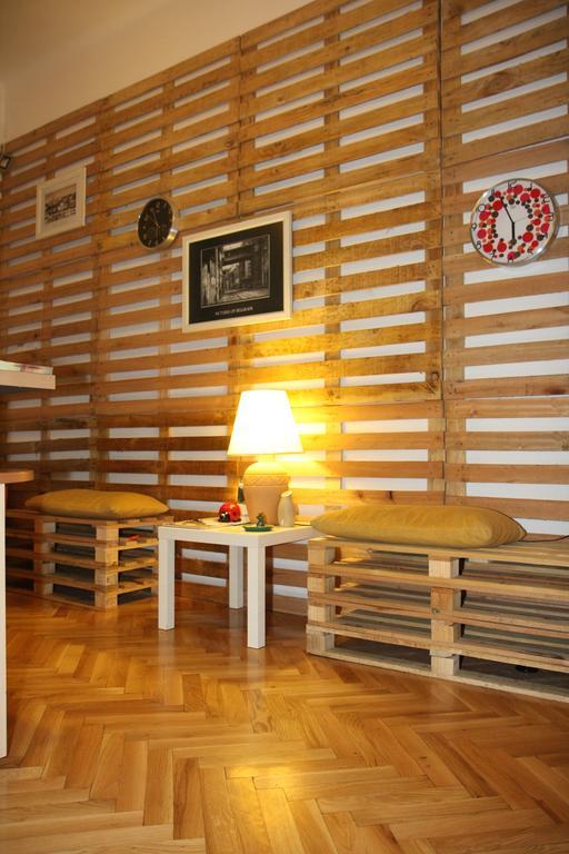 Time Hostel Belgrade Luaran gambar