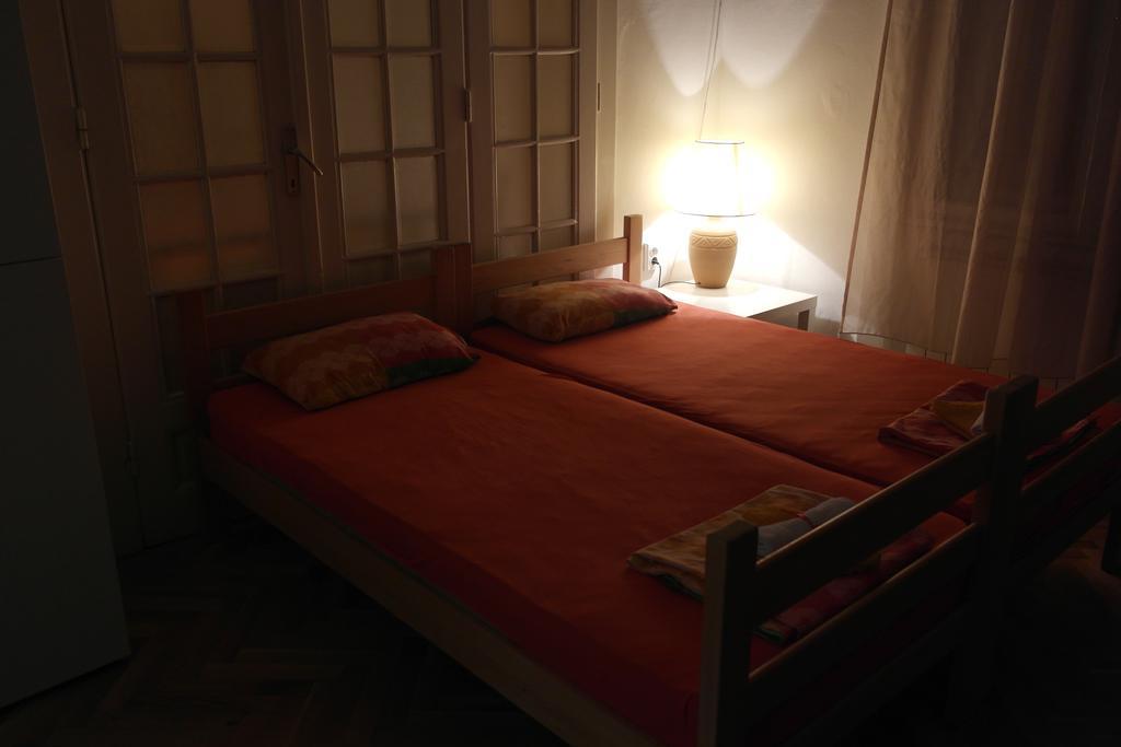 Time Hostel Belgrade Luaran gambar