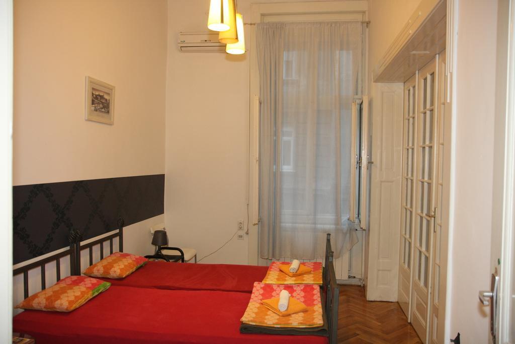 Time Hostel Belgrade Bilik gambar