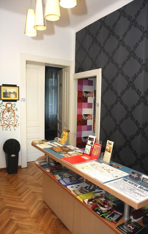 Time Hostel Belgrade Luaran gambar