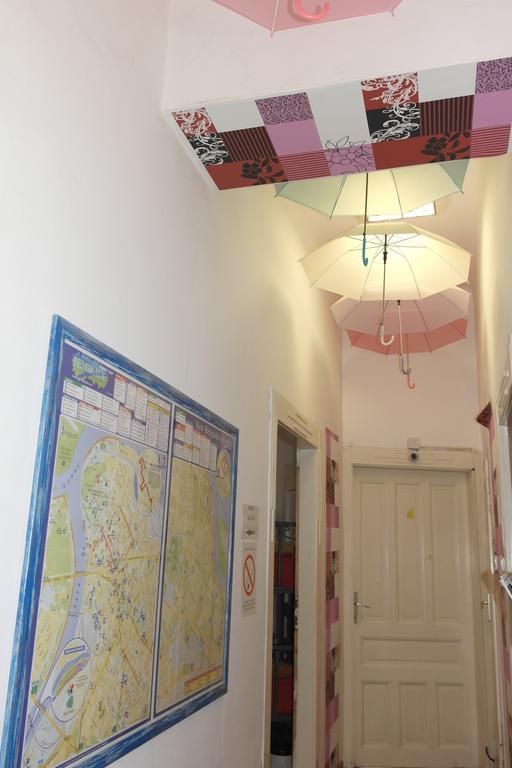 Time Hostel Belgrade Luaran gambar