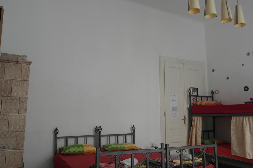 Time Hostel Belgrade Luaran gambar