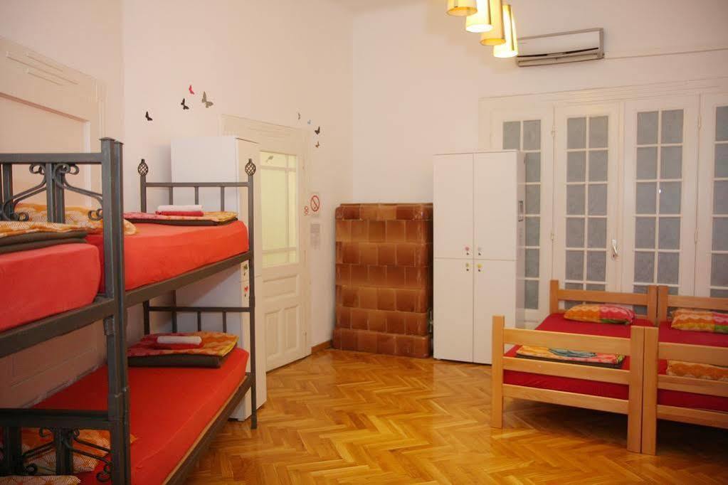 Time Hostel Belgrade Luaran gambar